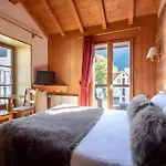 Vallee Blanche Готель 3*