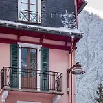 Готель Vallee Blanche 3*