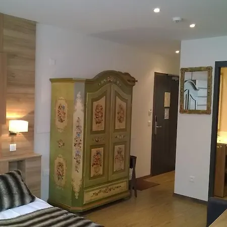 Hotel Vallee Blanche