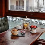 Hotel Vallee Blanche