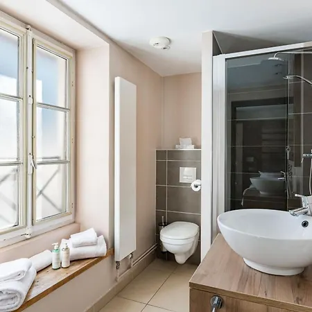 Vallee Blanche Hotel