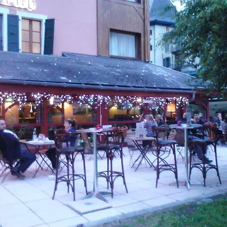 Vallee Blanche Otel